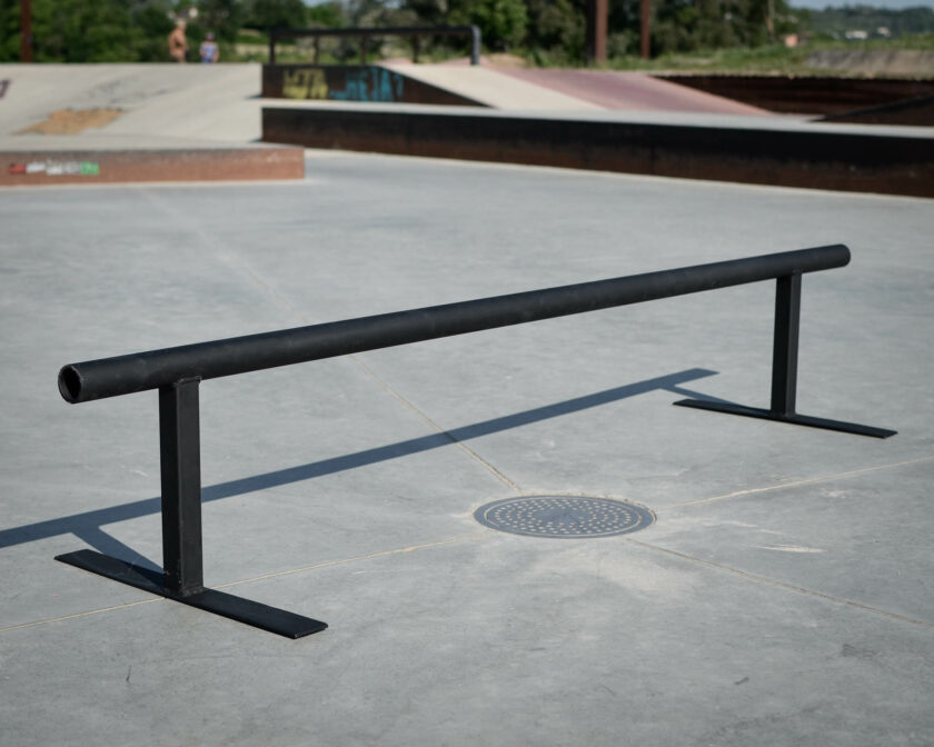 Rail / barre de slide, skate, trottinette, bmx et roller